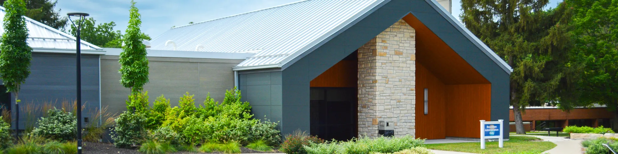 Boundless Worthington Exterior