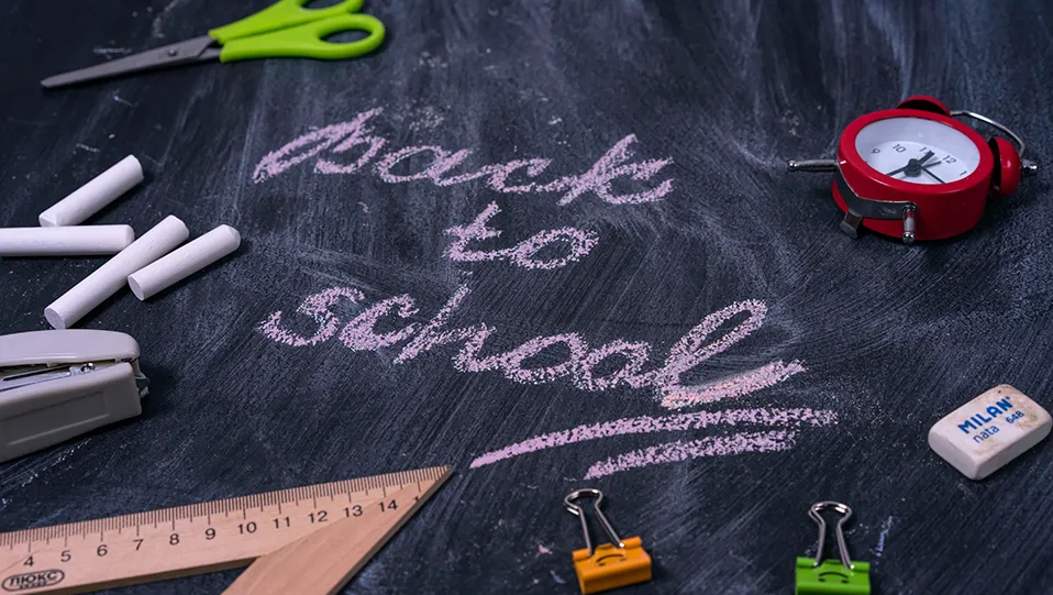 

<!-- THEME DEBUG -->
<!-- THEME HOOK: 'views_view_field' -->
<!-- BEGIN OUTPUT from 'core/modules/views/templates/views-view-field.html.twig' -->
Back-to-School Tips and Tricks
<!-- END OUTPUT from 'core/modules/views/templates/views-view-field.html.twig' -->

 featured image